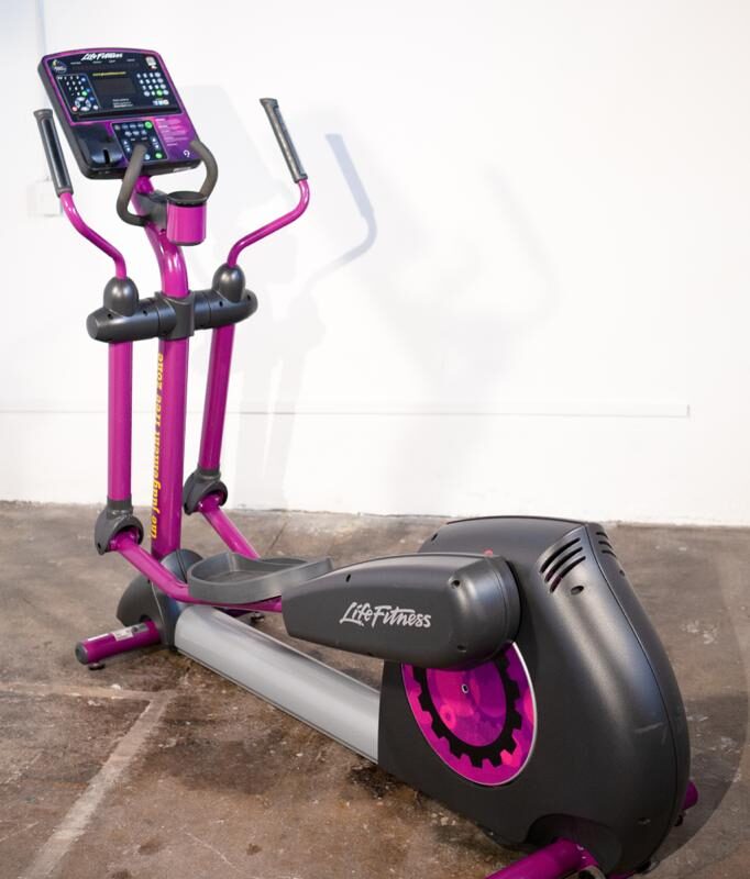 Elíptica life fitness